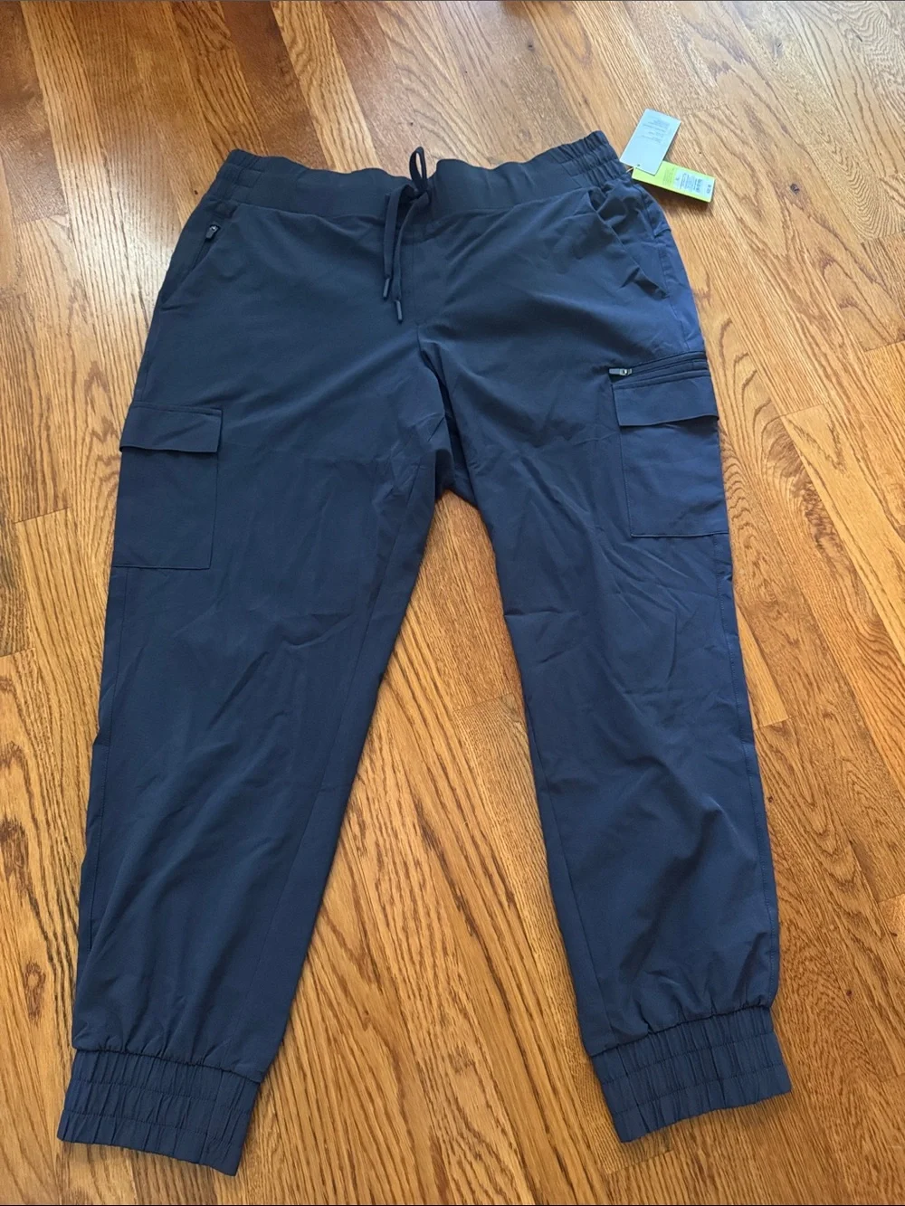 all in motion Women’s Navy Elastic-Waist Cargo Joggers Pants active ankle - Picture 3 of 6